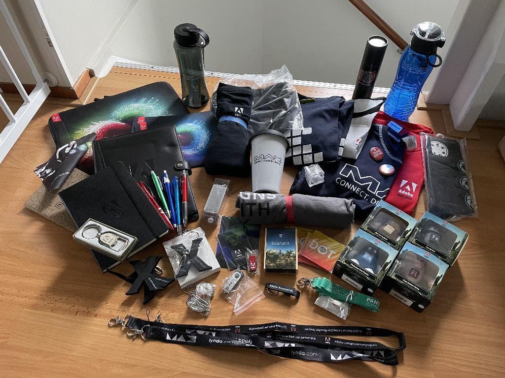 Exclusieve Adobe Merchandise Collectie – Unieke Kans!, Computers en Software, Ontwerp- en Bewerkingssoftware, Nieuw, Overige, Ophalen of Verzenden