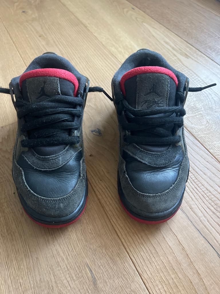 Jordan Air 4 sneakers - Zwart/Rood, Ophalen of Verzenden, Gebruikt, Jongen of Meisje, Sportschoenen