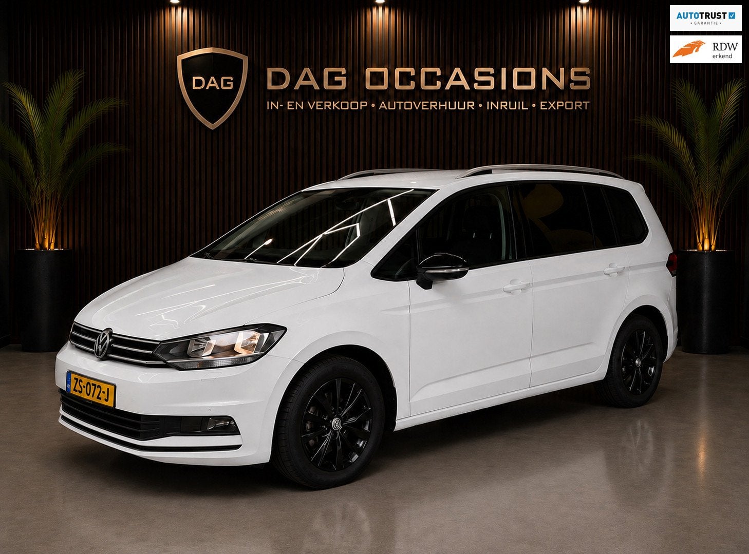 Volkswagen Touran 1.5 TSI Business CAMERA|AUTOMAAT|ADAPT CRU, Auto's, Dealer onderhouden, Euro 6, 4 cilinders, 150 pk
