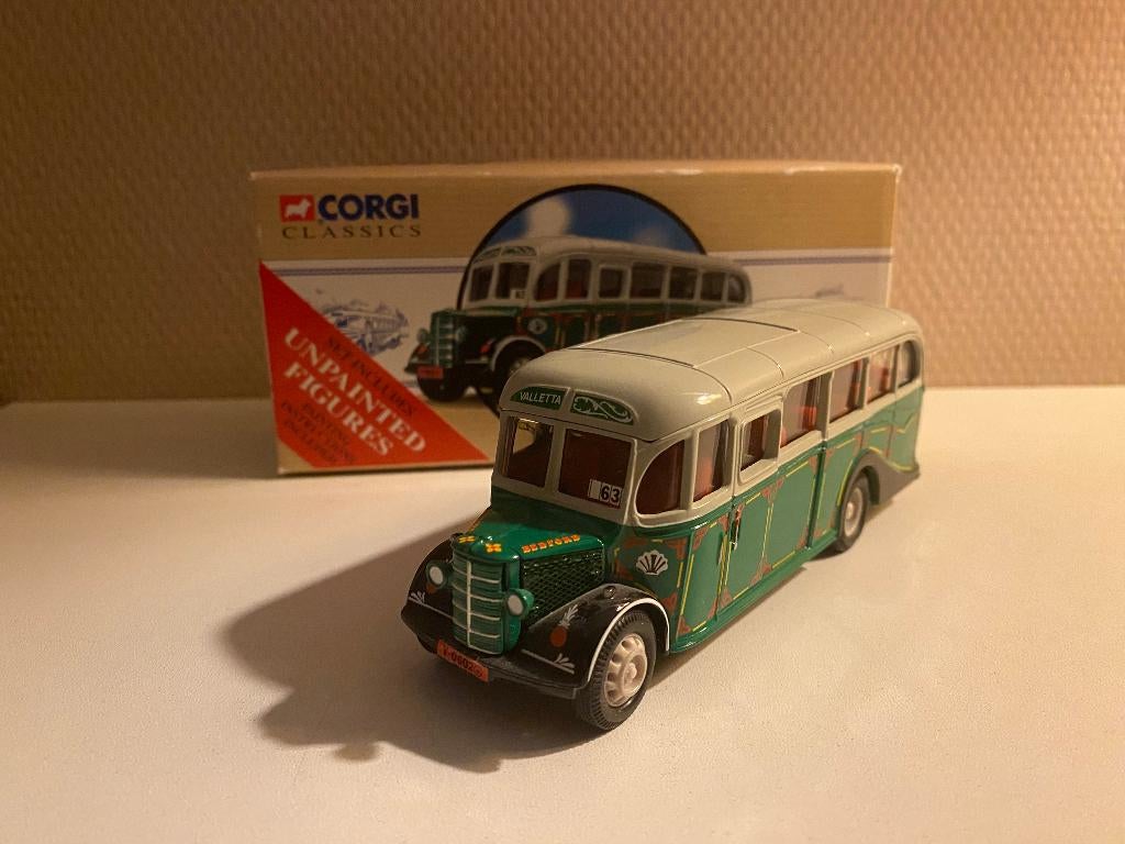 Corgi - Bedford OB Coach Malta, Hobby en Vrije tijd, Modelauto's | 1:50, Ophalen of Verzenden, Nieuw, Bus of Vrachtwagen, Corgi