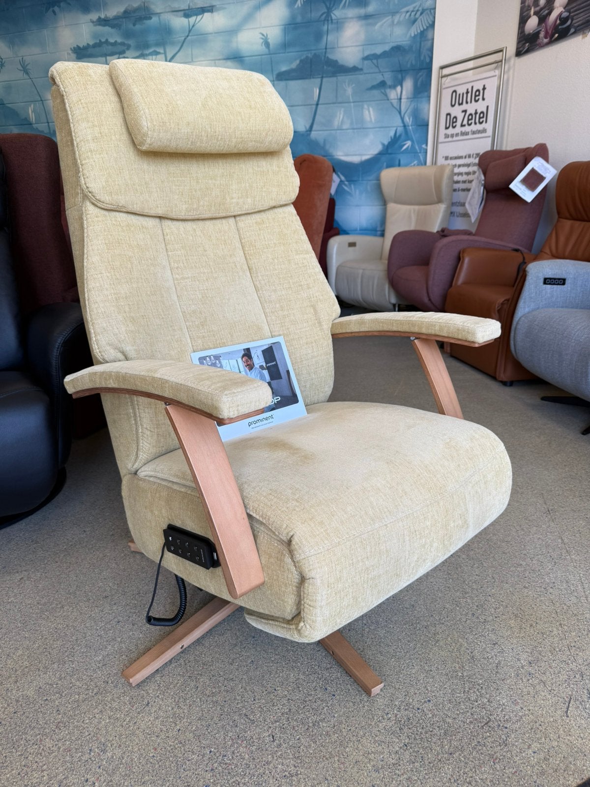 Luxe Prominent sta op stoel relax fauteuil gratis bezorging, Ophalen of Verzenden, Nieuw, Stof, Ruim 100 fauteuils van Top merken