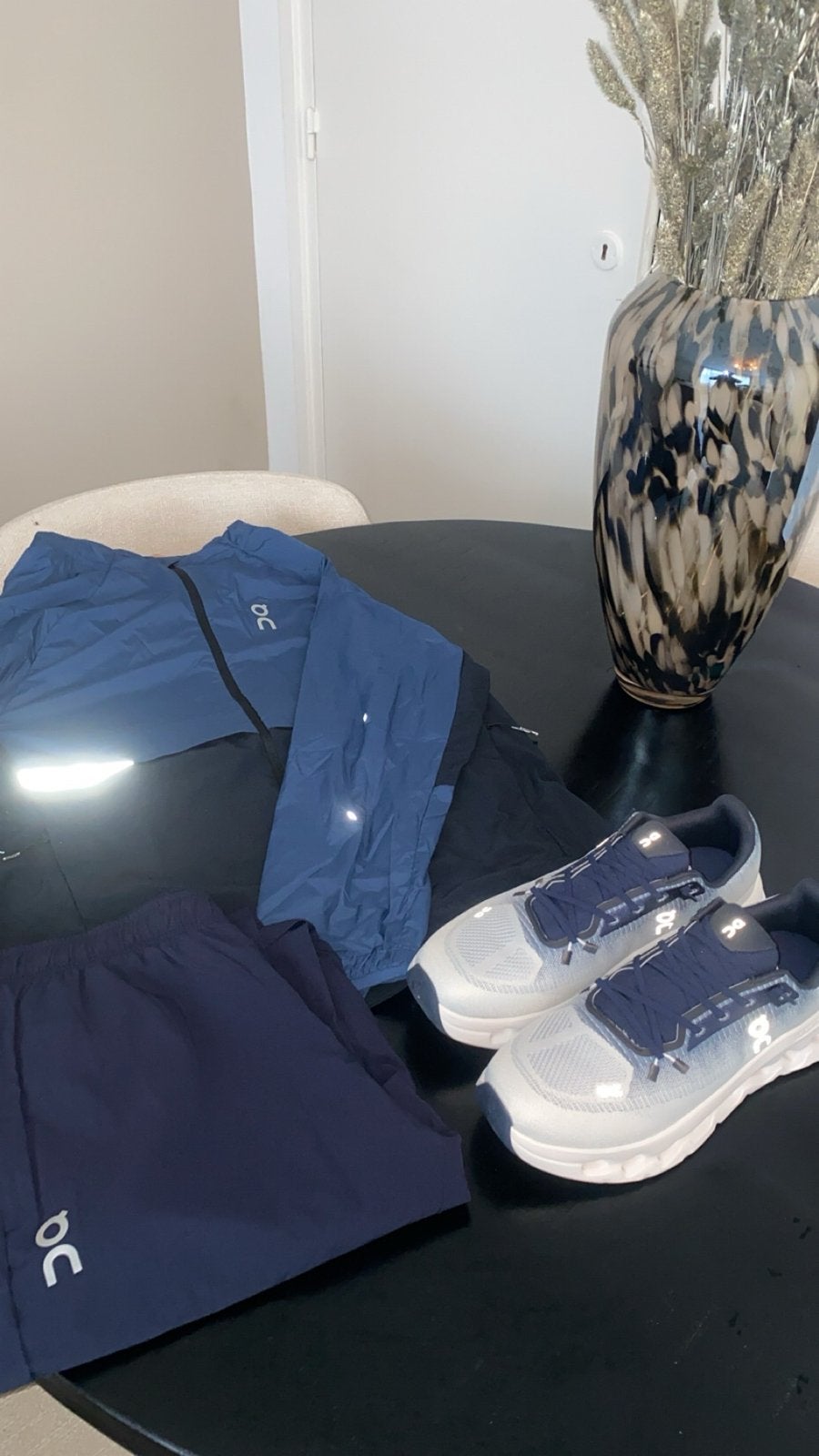 OnCloud trainingspak (L) met schoenen (43), Kleding | Heren, Sportkleding, Maat 52/54 (L), Fitness, Blauw, Nieuw