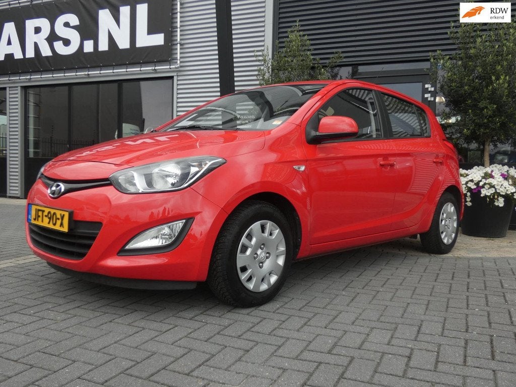 Hyundai I20 1.2i i-Catcher, Auto's, Euro 5, 4 cilinders, Bedrijf, Grijs