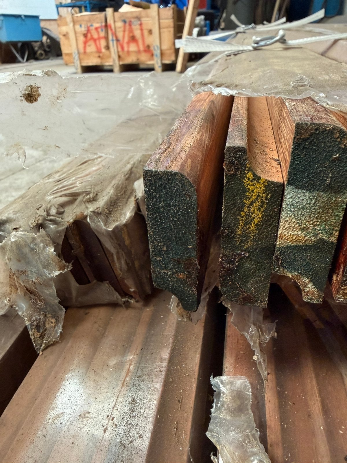 Hardhouten plinten 60x18, Doe-het-zelf en Verbouw, Hout en Planken, Minder dan 25 mm, Nieuw, Ophalen of Verzenden, 250 tot 300 cm