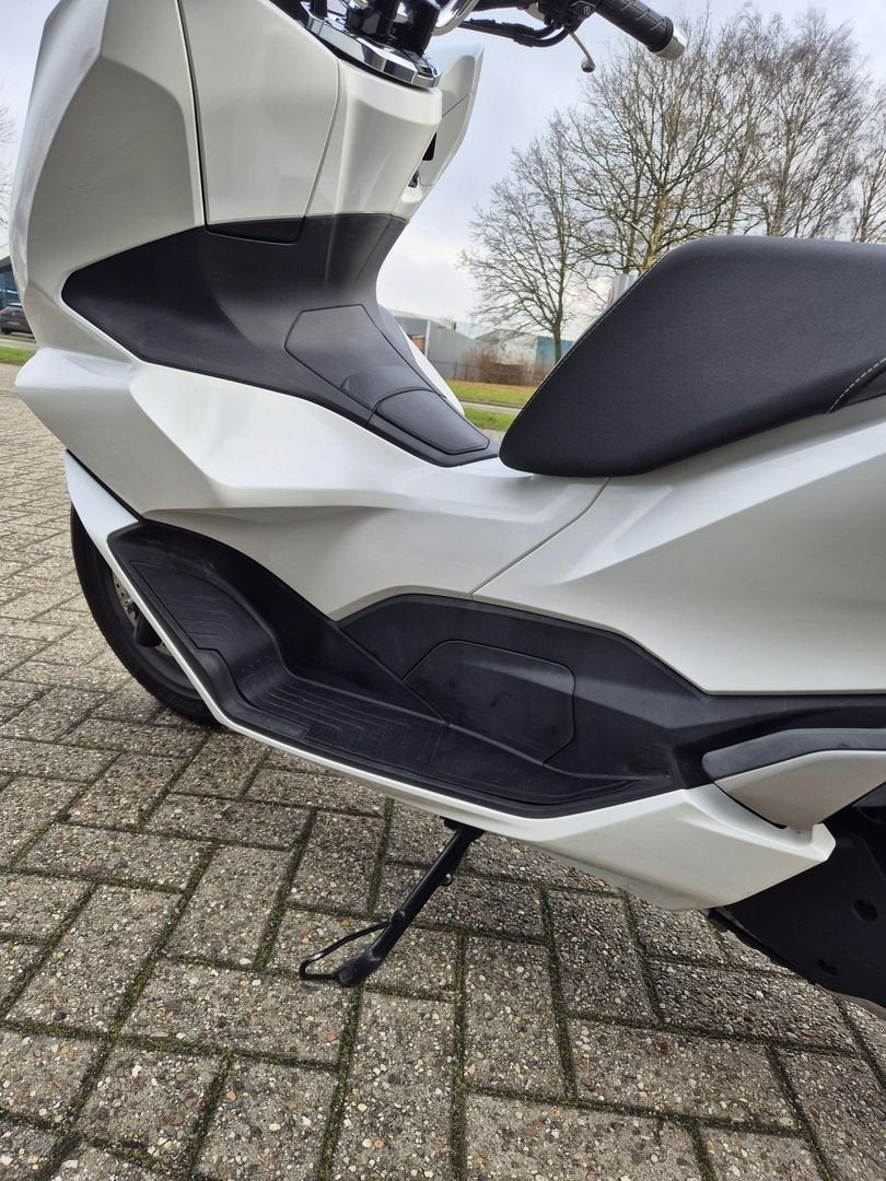 HONDA PCX 125 (bj 2021), Motoren, Scooter, HONDA, Bedrijf, Onbekend