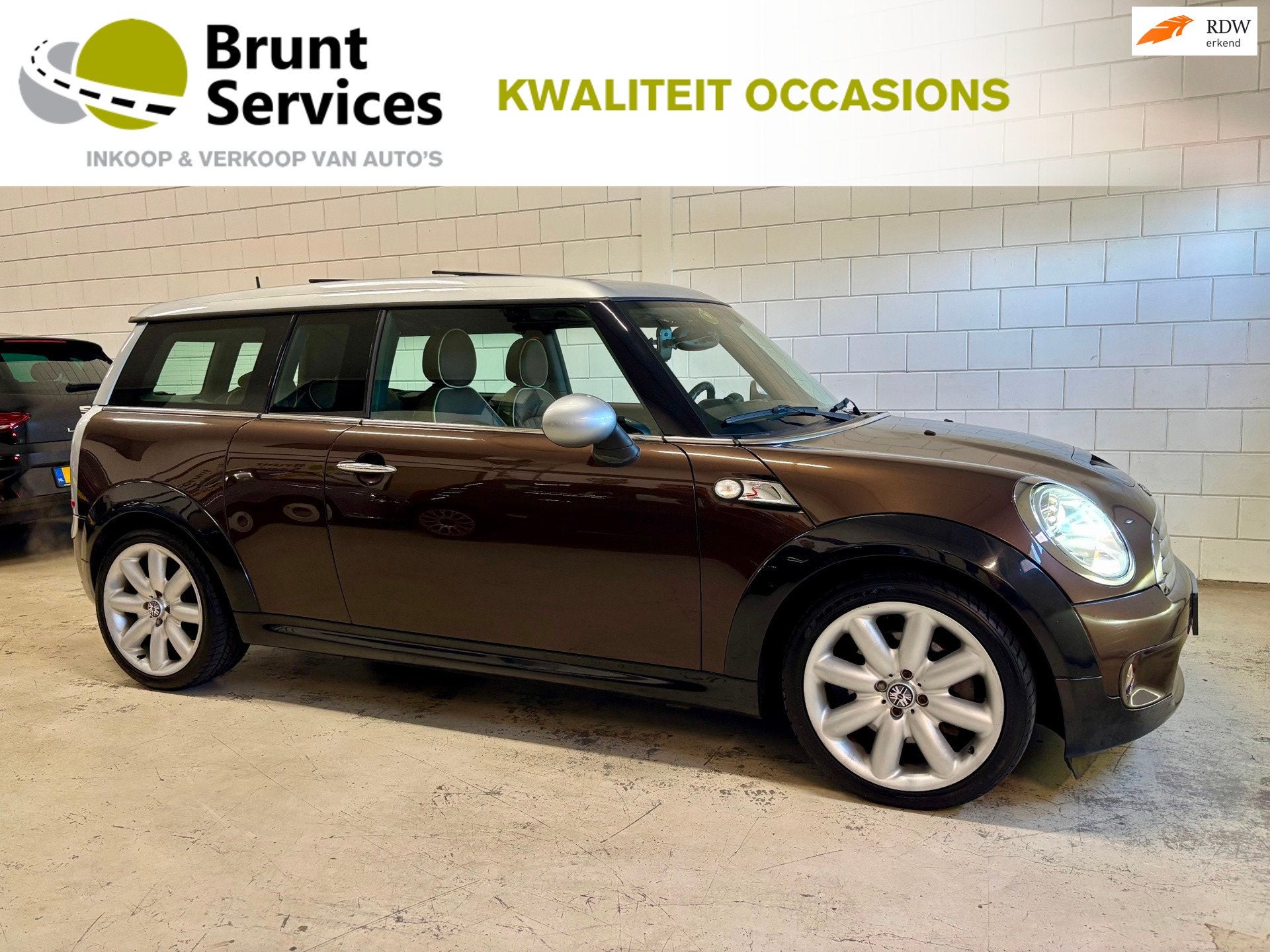 Mini Clubman 1.6 Cooper S Bj.07|Clima|leer|Panodak|Automaat, Gebruikt, 4 cilinders, Bruin, 4 stoelen