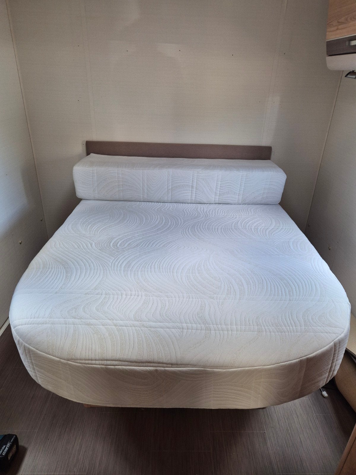 Matras voor camper/caravan - 140x200 cm Queensbed, Tweepersoons, Zo goed als nieuw, Matras, 200 cm
