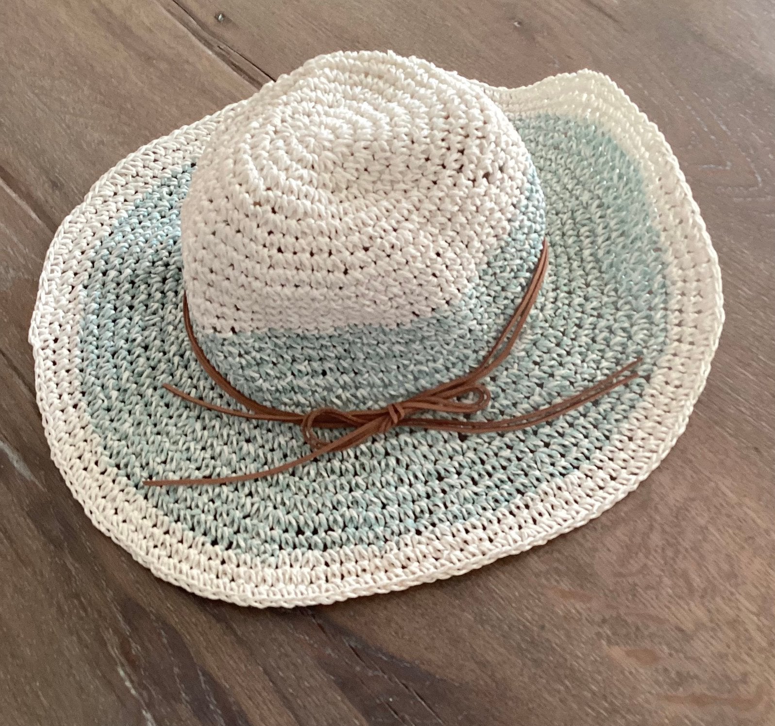 MOOIE NIEUWE ZONNEHOED ,LEUK!!, Kleding | Dames, Hoeden en Petten, Ophalen of Verzenden, Nieuw, One size fits all, Hoed