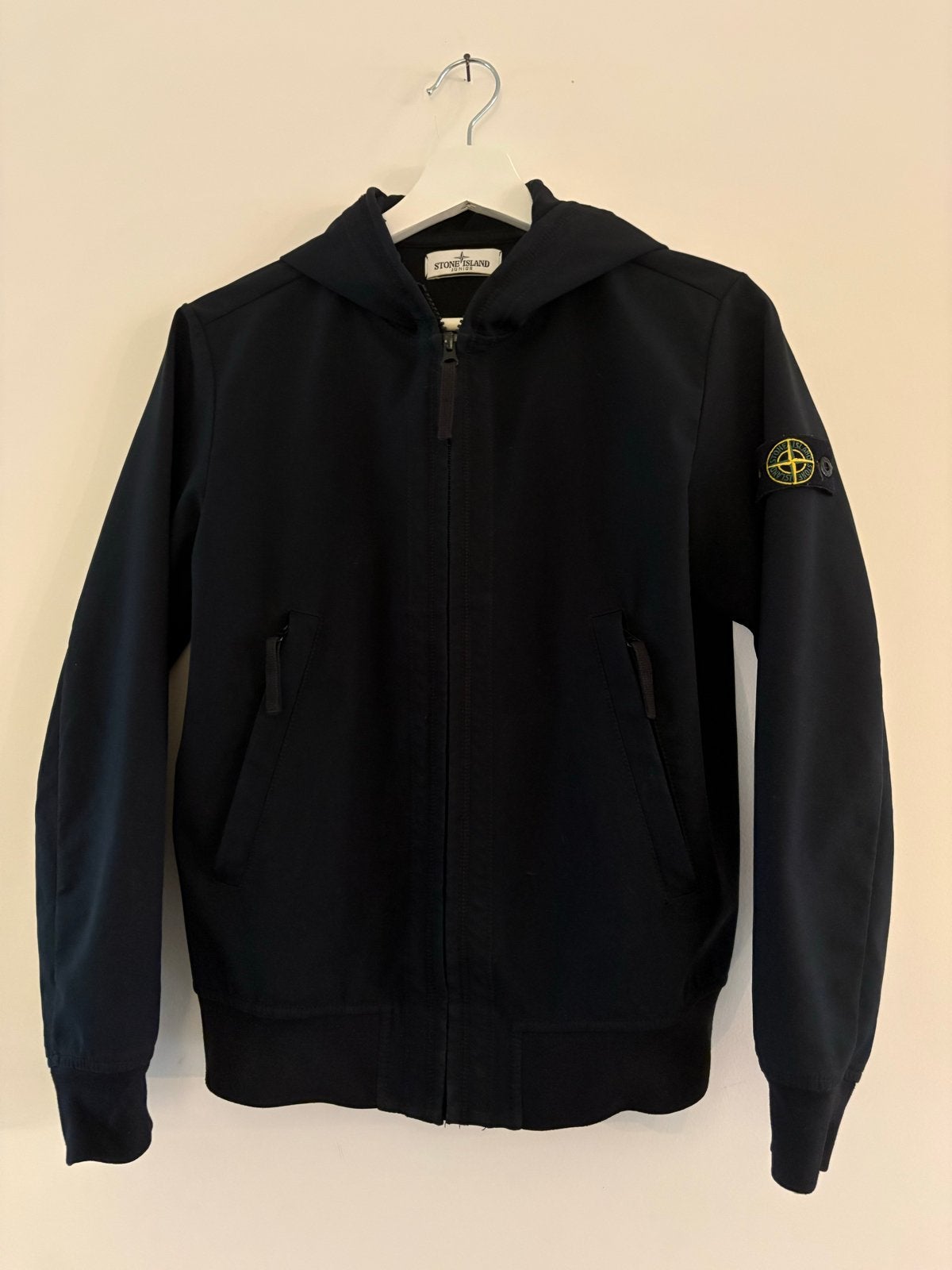 Stone Island Junior Soft Shell Jas Zwart 152 / 156 (12 jaar, Ophalen of Verzenden, Zo goed als nieuw, Jongen
