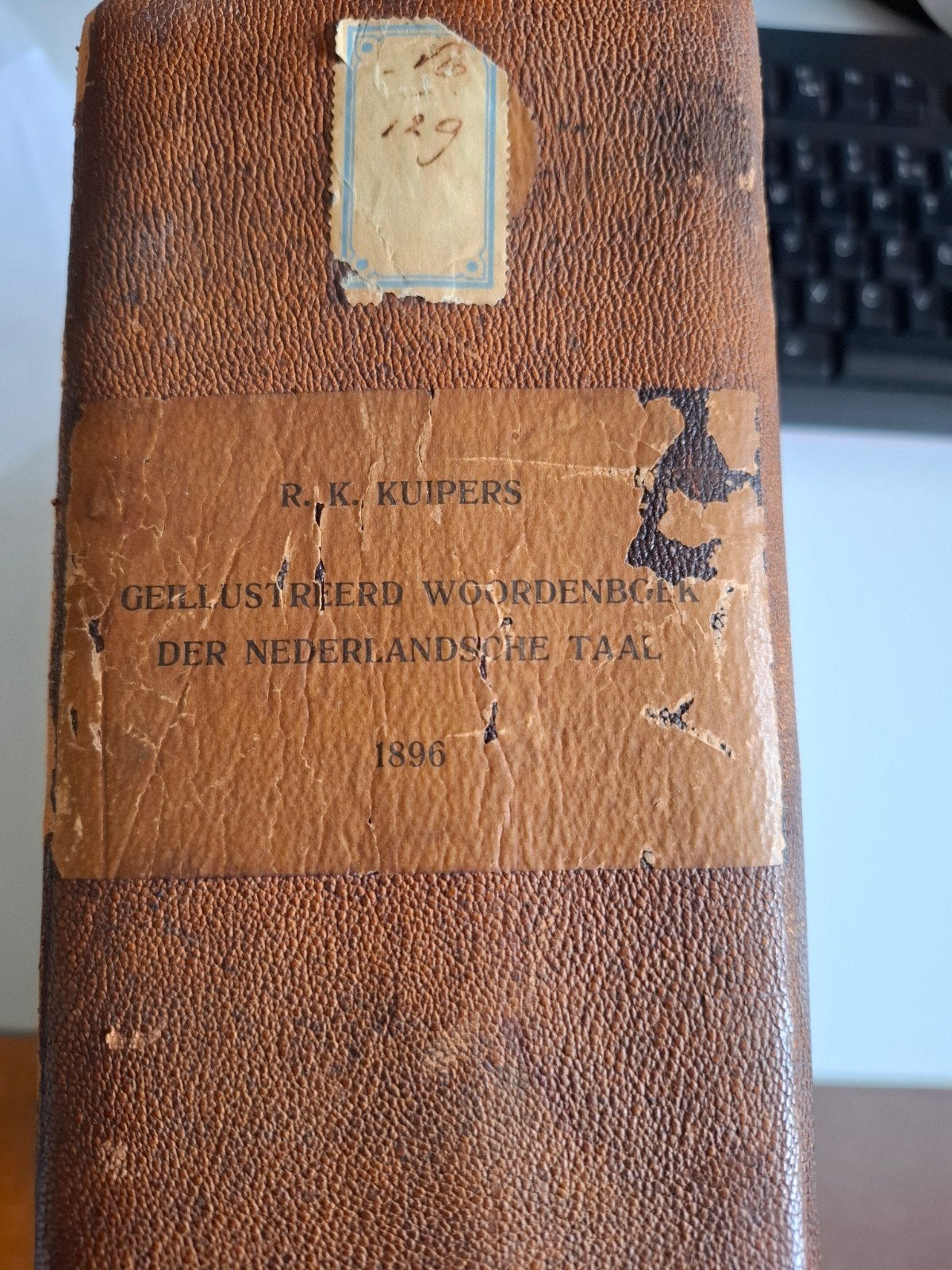 Geïllustreerd Woordenboek der Nederlandsche Taal (1901), Boeken, Gelezen, R.K. Kuipers, Ophalen of Verzenden, Overige uitgevers