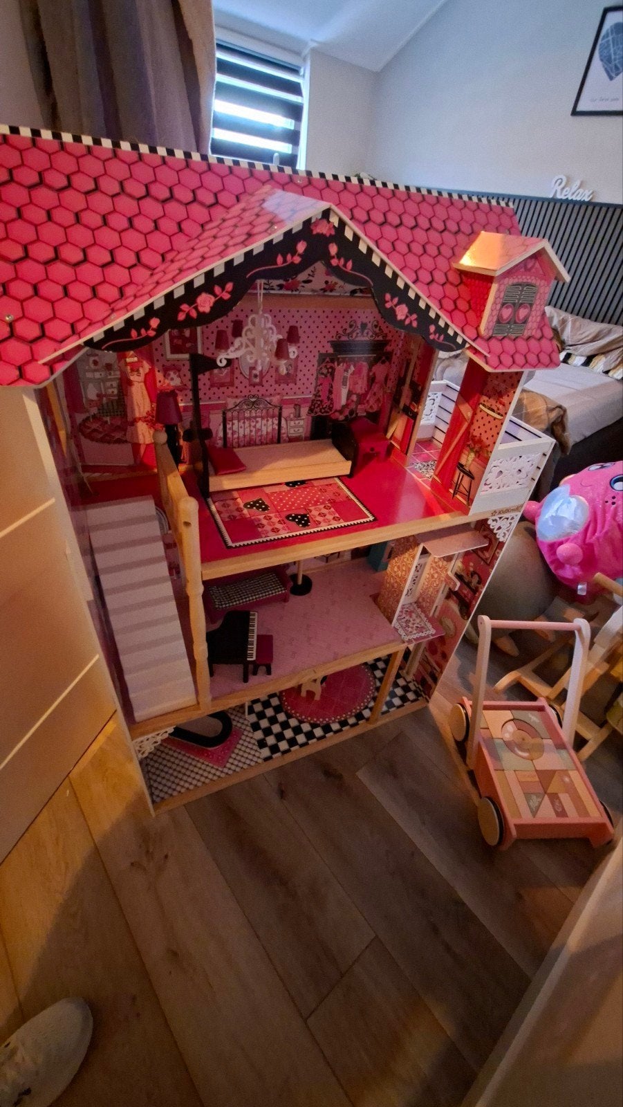 poppenhuis, Ophalen of Verzenden, Zo goed als nieuw, Poppenhuis