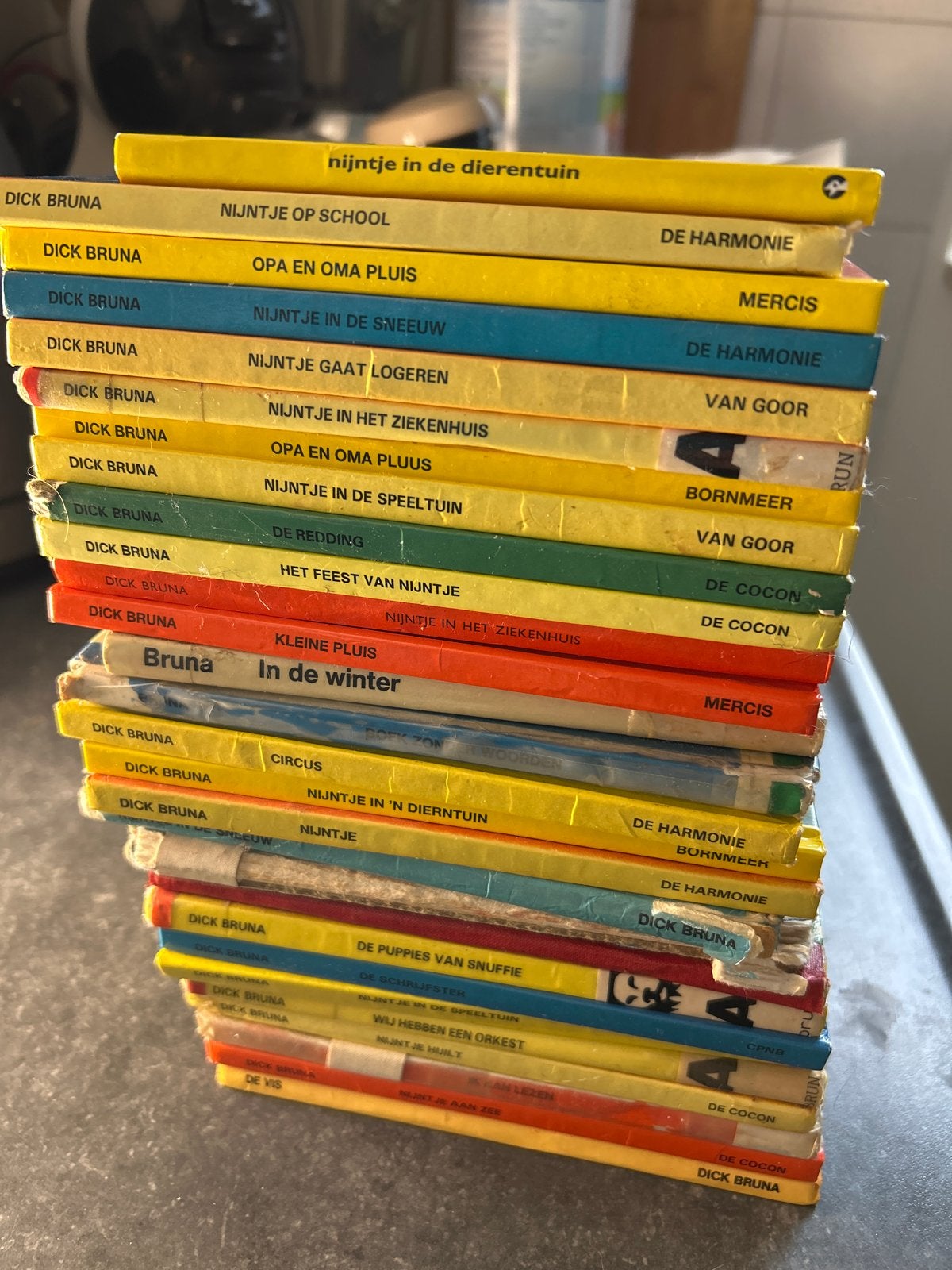 28 Dick Bruna boekjes, waaronder veel Nijntje, Ophalen of Verzenden, Gelezen, 1 tot 2 jaar