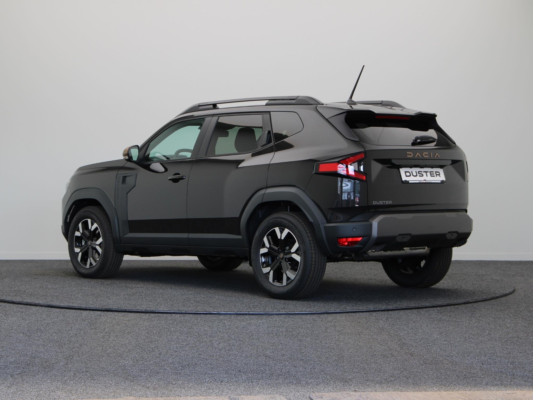 Dacia Duster Hybrid 140pk Extreme | Stoel- en stuurwielverwa, 4 cilinders, Duster, Zwart, Origineel Nederlands