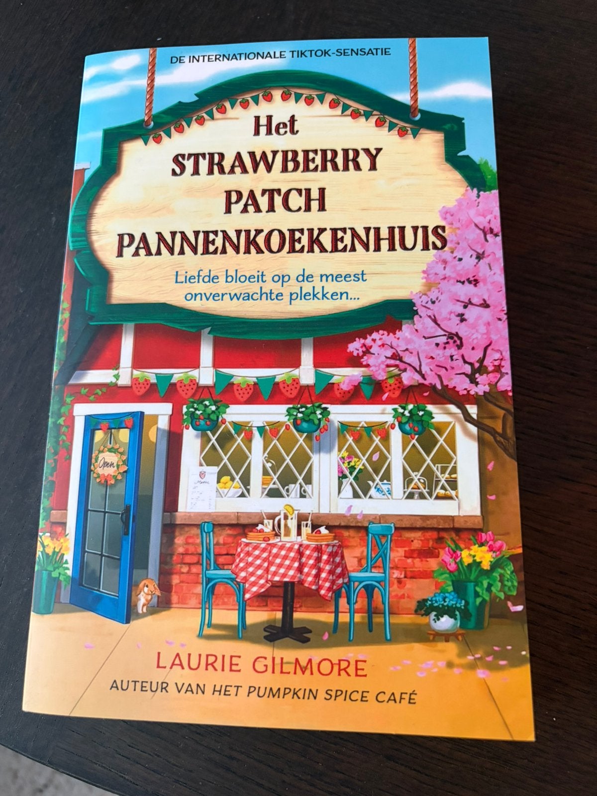 Laurie Gilmore - Het Strawberry Patch Pannenkoekenhuis, Boeken, Ophalen of Verzenden, Zo goed als nieuw, Laurie Gilmore