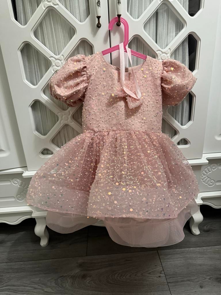 Prachtige Roze Feestjurk met Pailletten voor Meisjes, Ophalen of Verzenden, Zo goed als nieuw, 122 t/m 128, Meisje