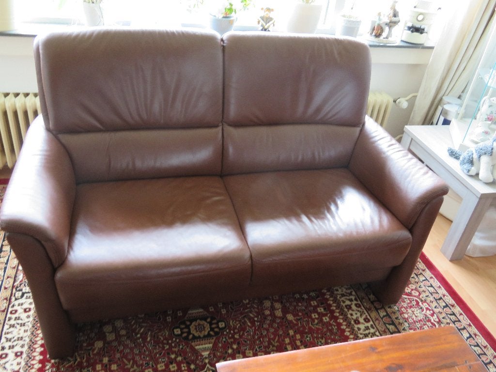2x Bruine leren tweepersoonsbanken, Ophalen, Gebruikt, 150 tot 200 cm, Tweepersoons