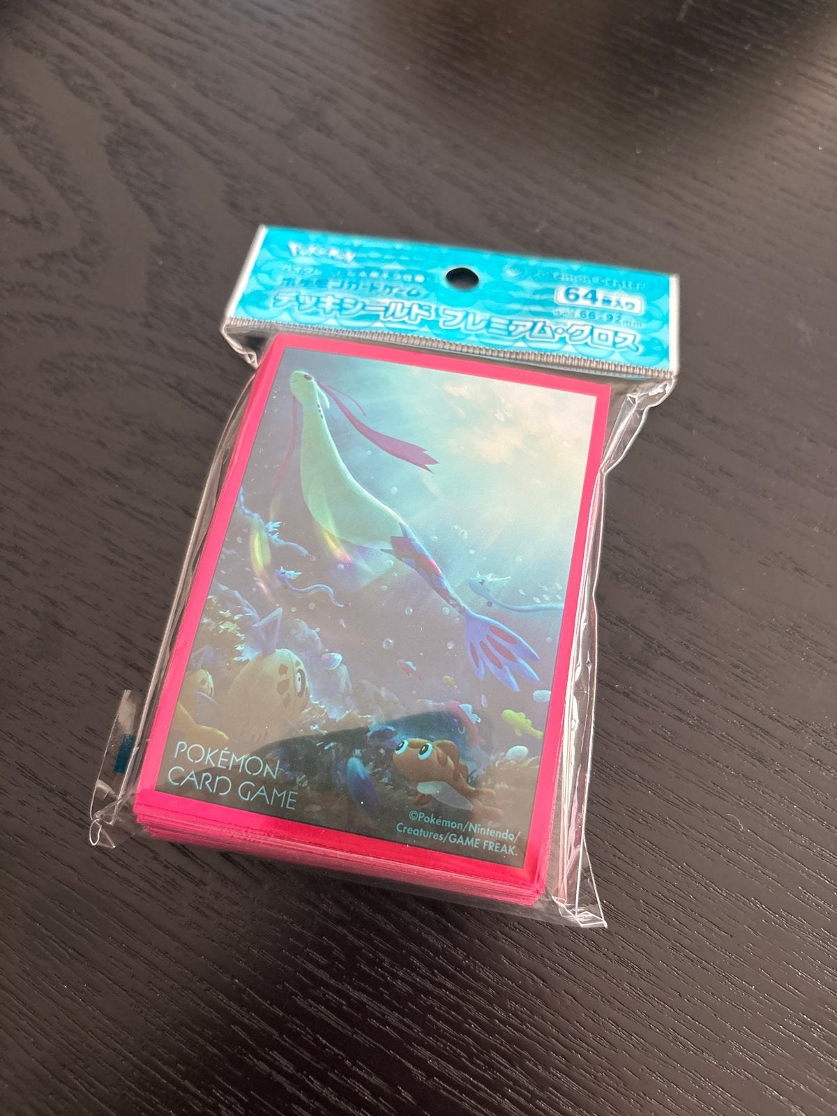 Pokémon TCG Milotic Sleeves - Super Electric Breaker, Ophalen of Verzenden, Nieuw, Sleeves of Kaarthoesjes