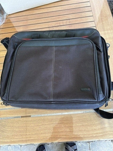 Targus Tas laptop AC0063, Ophalen of Verzenden, 17 inch of meer, Zo goed als nieuw