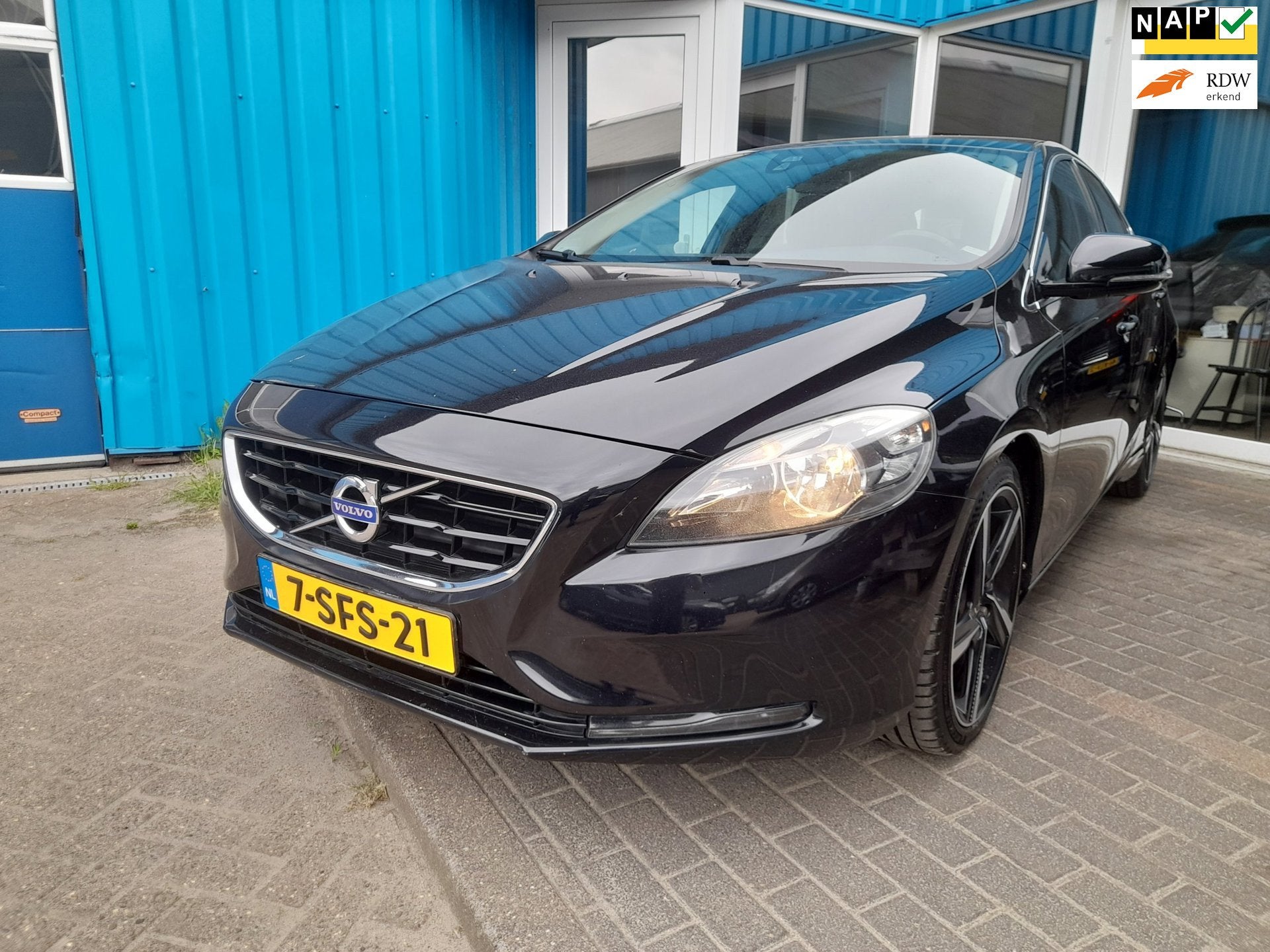 Volvo V40 1.6 D2 Momentum, Voorwielaandrijving, Euro 5, Gebruikt, 4 cilinders