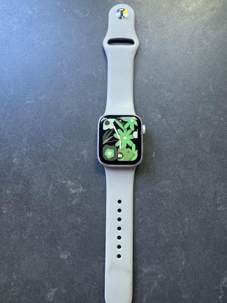 Apple watch  S6 - 40 mm 0 aluminium, IOS, Ophalen of Verzenden, Zo goed als nieuw, Hoogte