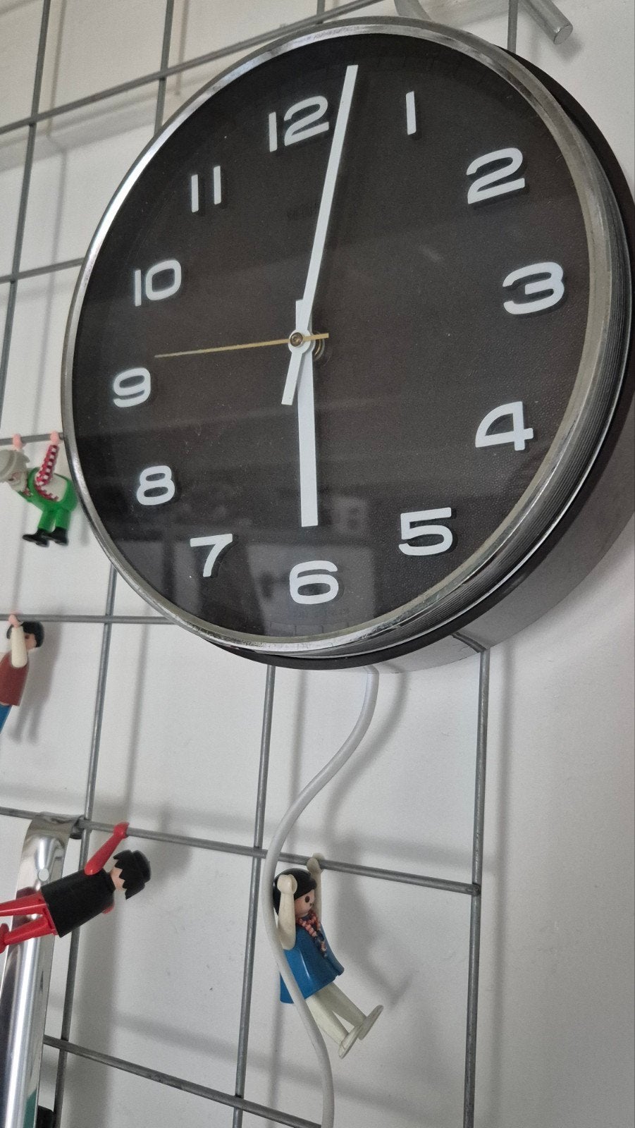 Vintage Metamec elektrische wandklok - Jaren '70 design, Ophalen of Verzenden