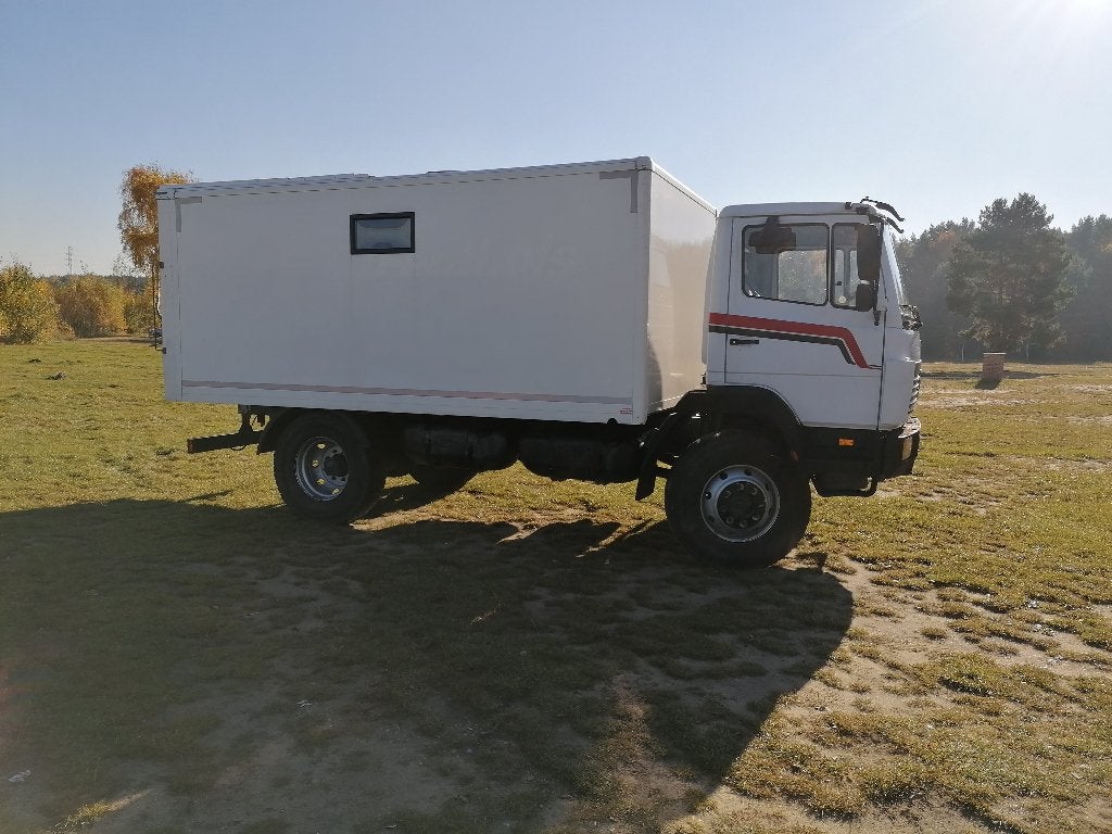 Mercedes-Benz 1317 4x4 Expedition Truck / Camper, Auto's, Euro 2, Elektrische ramen, Stof, Beige
