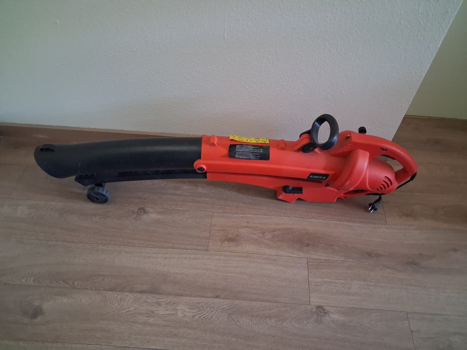 Bladblazer Gamma - Elektrisch met zuig- en versnipperfunctie, Ophalen, Met versnipperfunctie, Gebruikt, Handgedragen