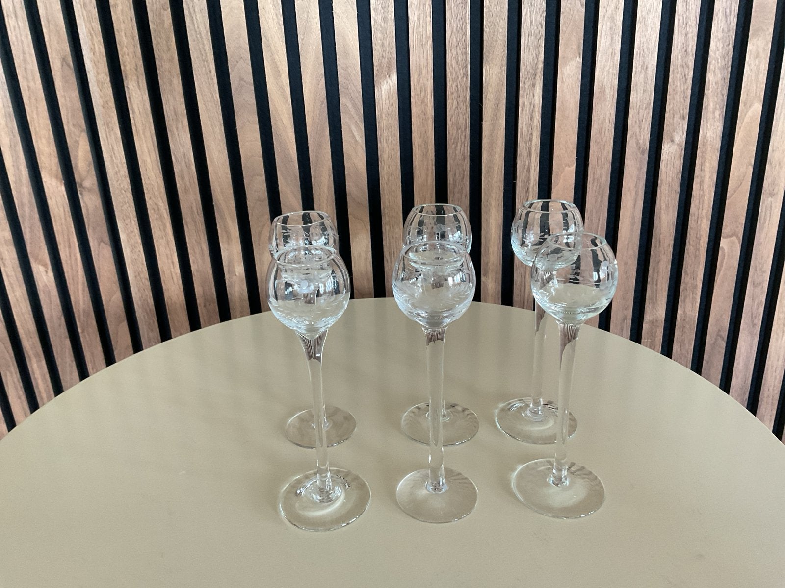 Set van 6 elegante borrelglaasjes op voet, Ophalen
