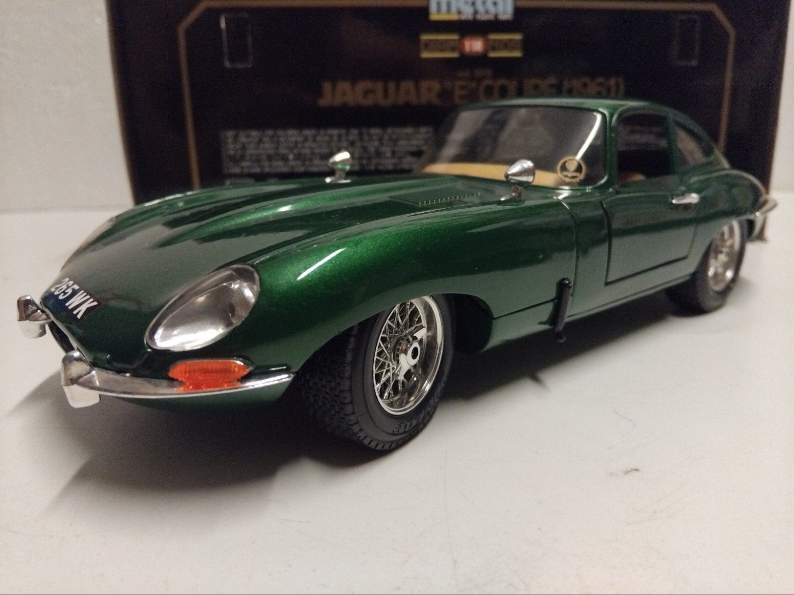Jaguar E typ metallic green Bburago metal 1:18 KRD, Hobby en Vrije tijd, Ophalen of Verzenden, Zo goed als nieuw, Auto, Bburago