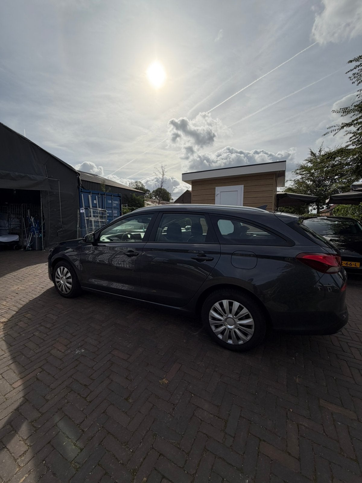 Hyundai i30 1.0 T-gdi 120pk 2022 Zwart, Auto's, Voorwielaandrijving, Zwart, Stationwagon, Handgeschakeld