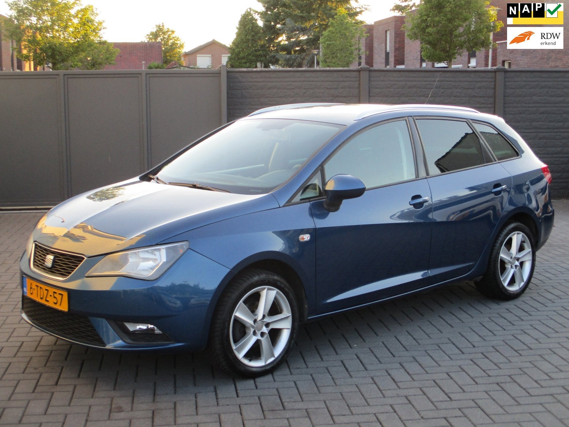 Seat Ibiza ST 1.2 TSI Chill Out Plus Navi Airco Clima !, Auto's, Seat, Voorwielaandrijving, Euro 5, Zwart, Blauw
