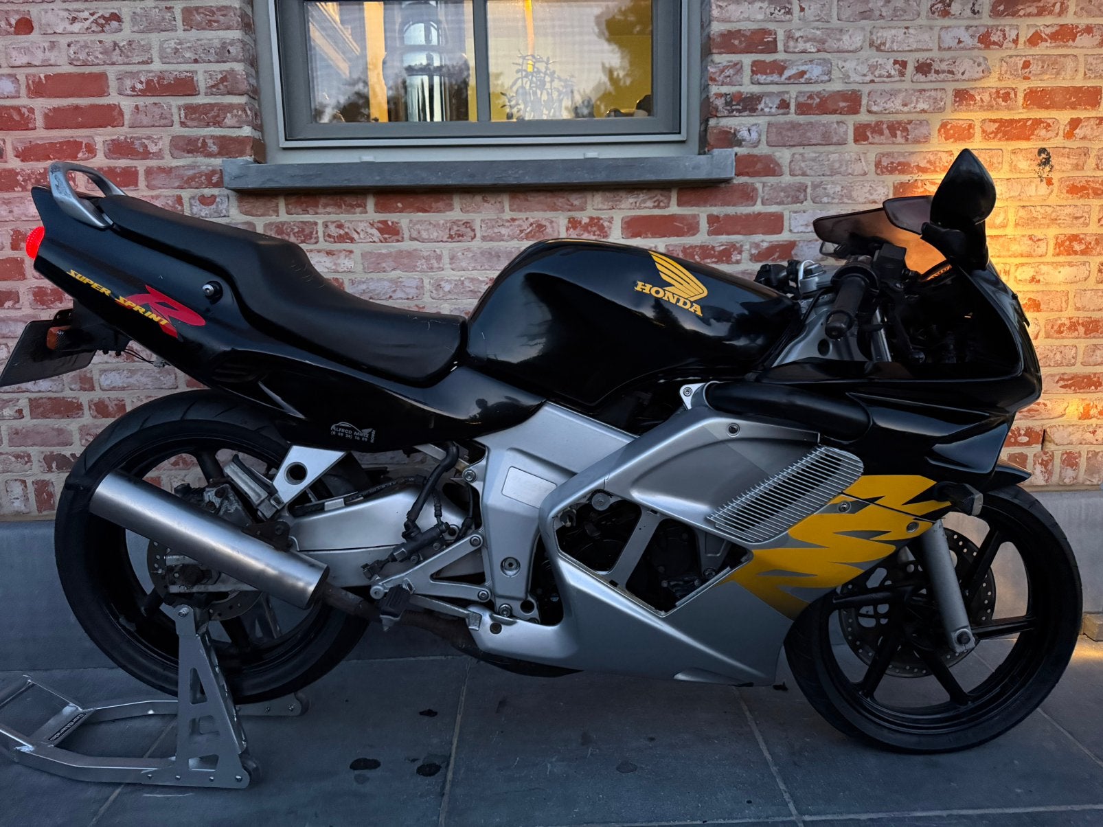 Honda nsr 125 klein project of voor onderdelen, Motoren, Ophalen