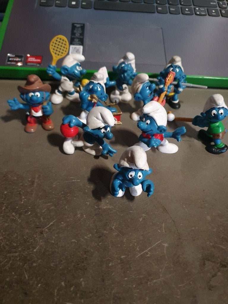 10 vintage smurfen, Verzamelen, Ophalen, Zo goed als nieuw, Verschillende Smurfen