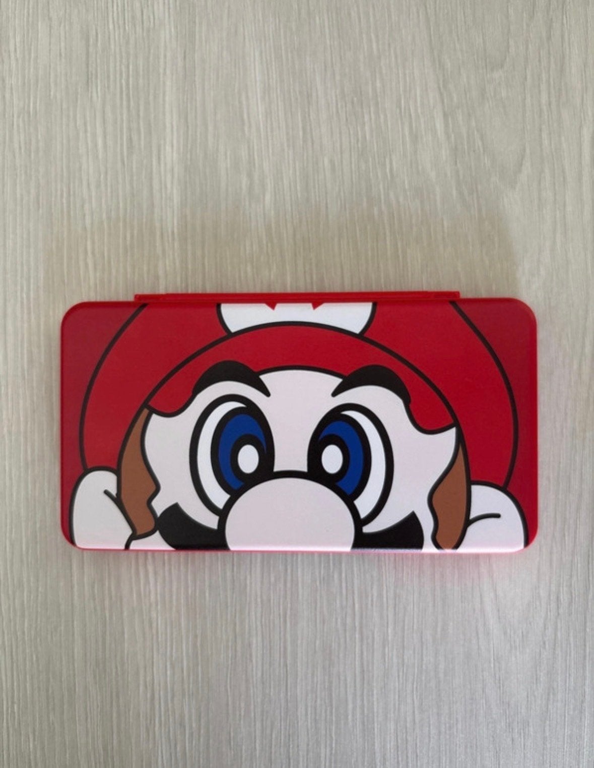Nintendo Game Card Case Mario - 24 slots, Ophalen of Verzenden, Zo goed als nieuw, Rood, Met beschermhoes of tas