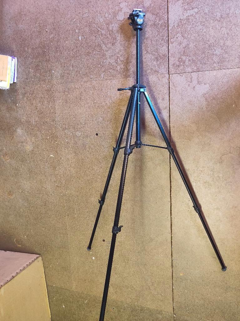 Statief (stevig), Audio, Tv en Foto, Fotografie | Statieven en Balhoofden, Ophalen, Gebruikt, Driepoot, 150 tot 175 cm