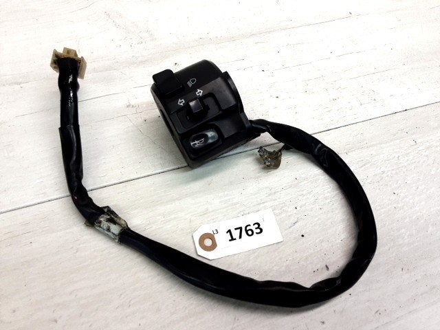R1 2002 - 2003 Yamaha Elektrische bediening D1-48811