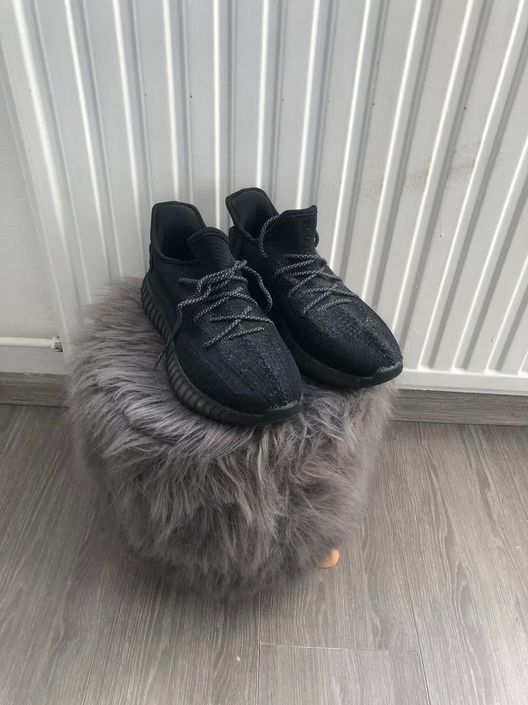 Zwarte Yeezy’s, Kleding | Heren, Schoenen, Ophalen, Zo goed als nieuw