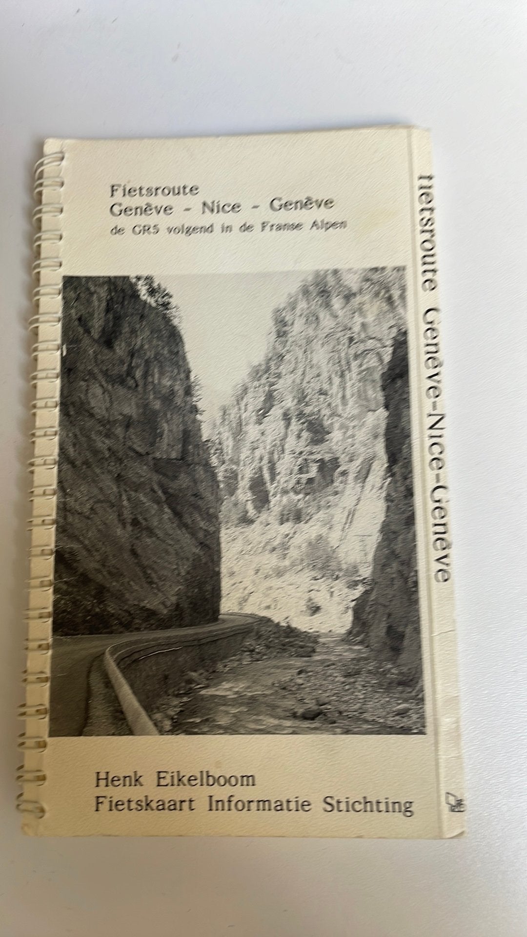 Voor de fietsliefhebber: Fietsroute Genève-Nice-Genève, Boeken, Verzenden, Europa, Reisgids of -boek, Overige merken