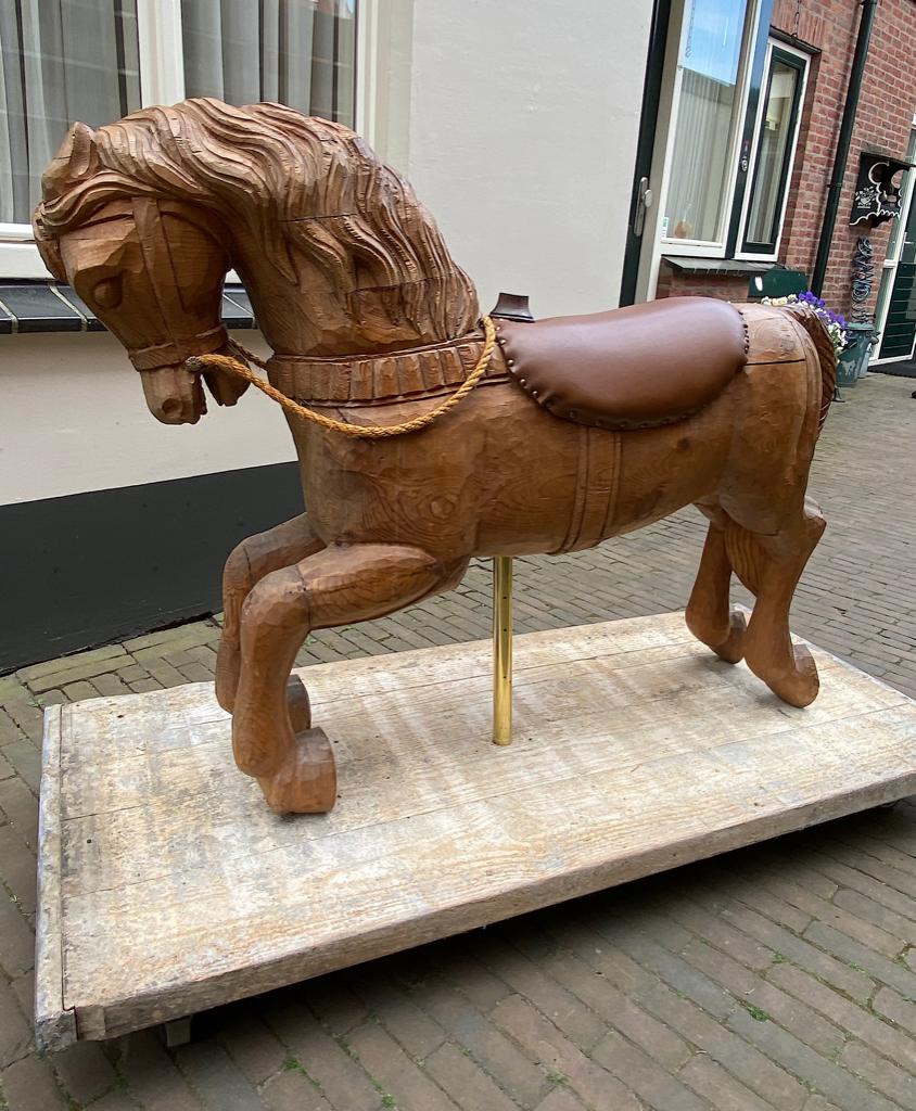 Houten Kermispaard, Ophalen, Gebruikt