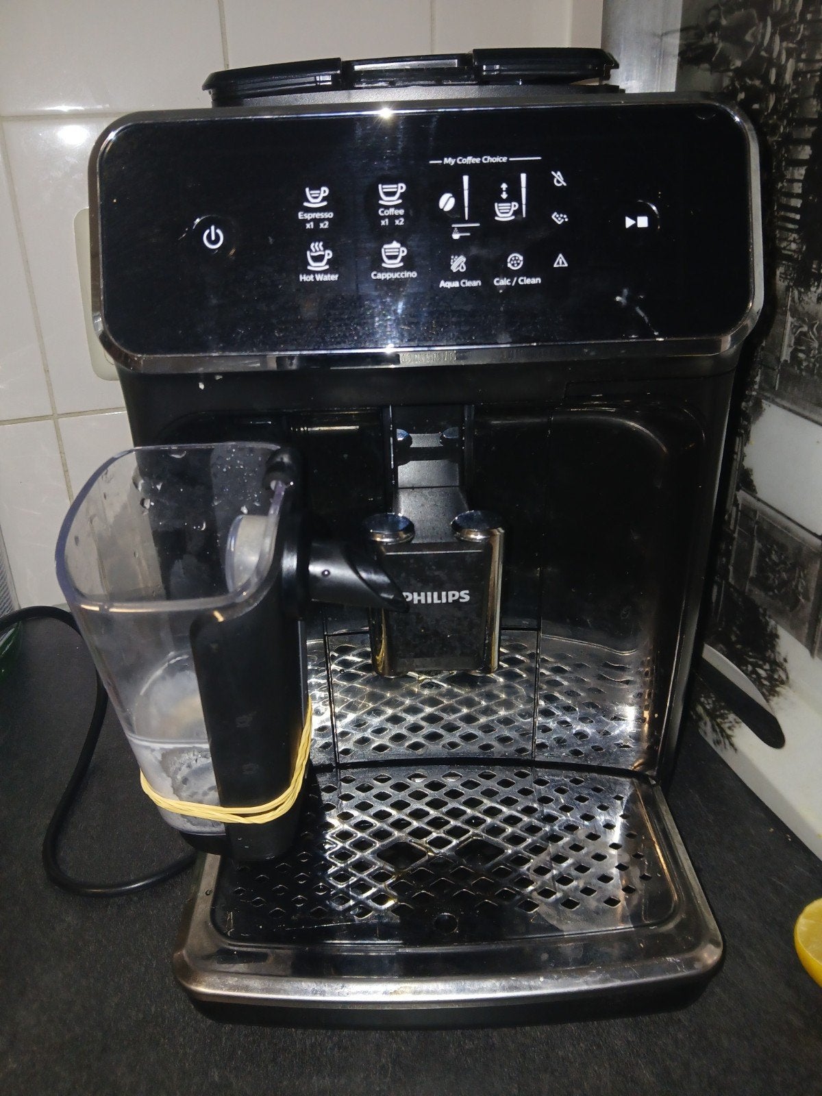 Philips volautomatische espressomachine, Afneembaar waterreservoir, Gebruikt, Espresso apparaat, 2 tot 4 kopjes