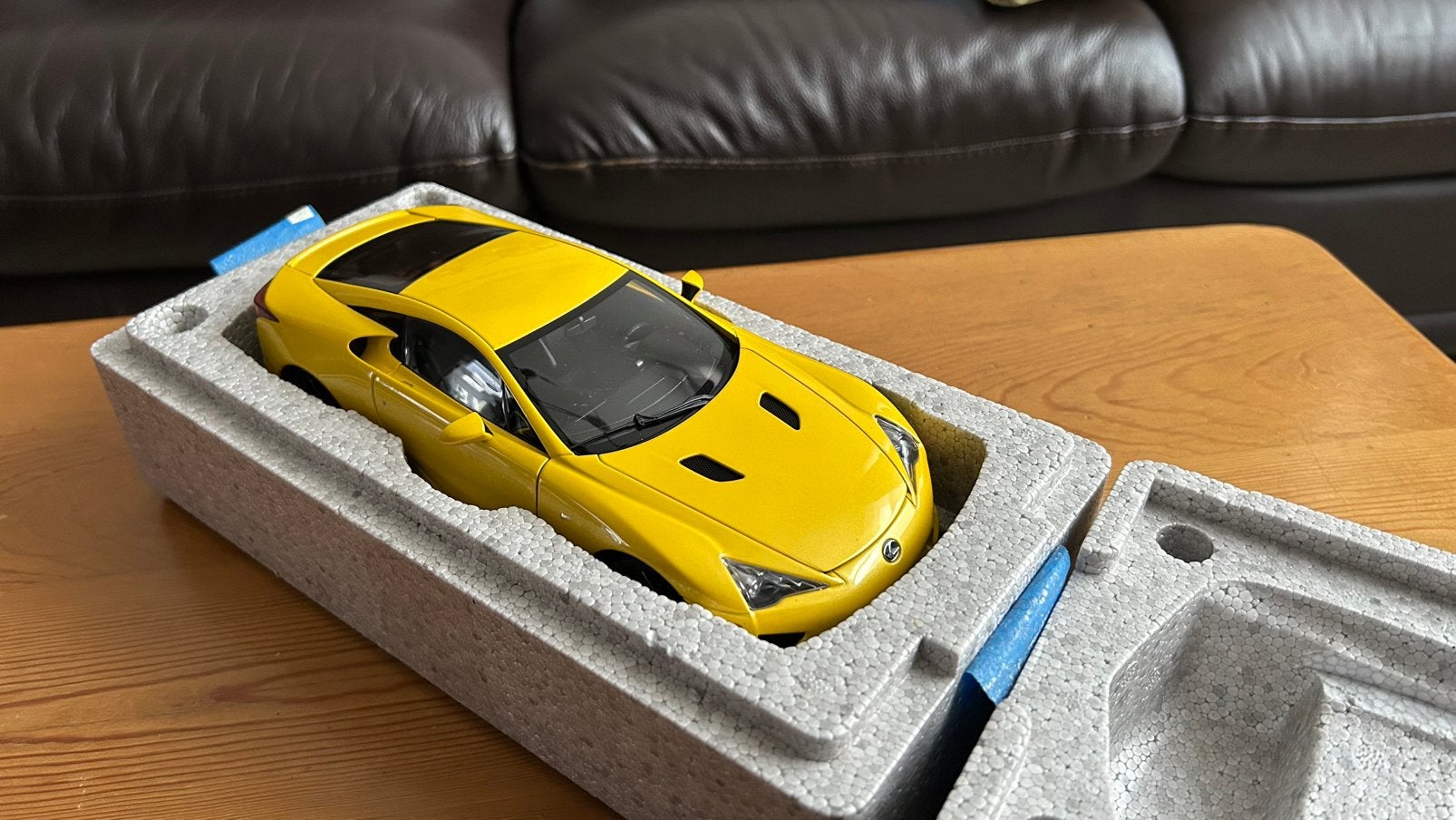 Autoart Lexus LFA, Ophalen of Verzenden, Zo goed als nieuw, Autoart