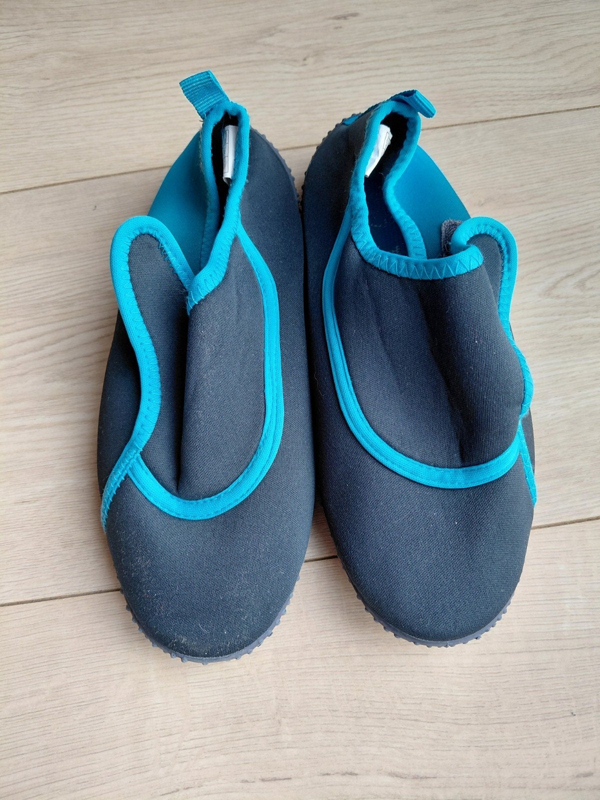 Waterschoenen - Maat 32 - Zo goed als nieuw, Kind, Zeil- of Surfschoenen, Zo goed als nieuw, Ophalen of Verzenden