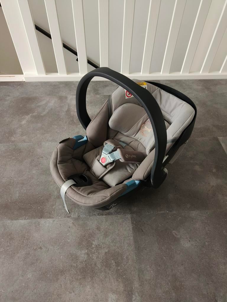 Cybex Aton 5 baby autostoel - Zo goed als nieuw, Autogordel, Zijbescherming, Zo goed als nieuw, 0 t/m 13 kg