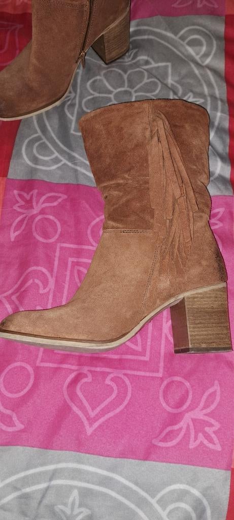 Suede Enkellaars Cognac kleur met franje Fringe mt 41, Ophalen of Verzenden, Zo goed als nieuw, Bruin