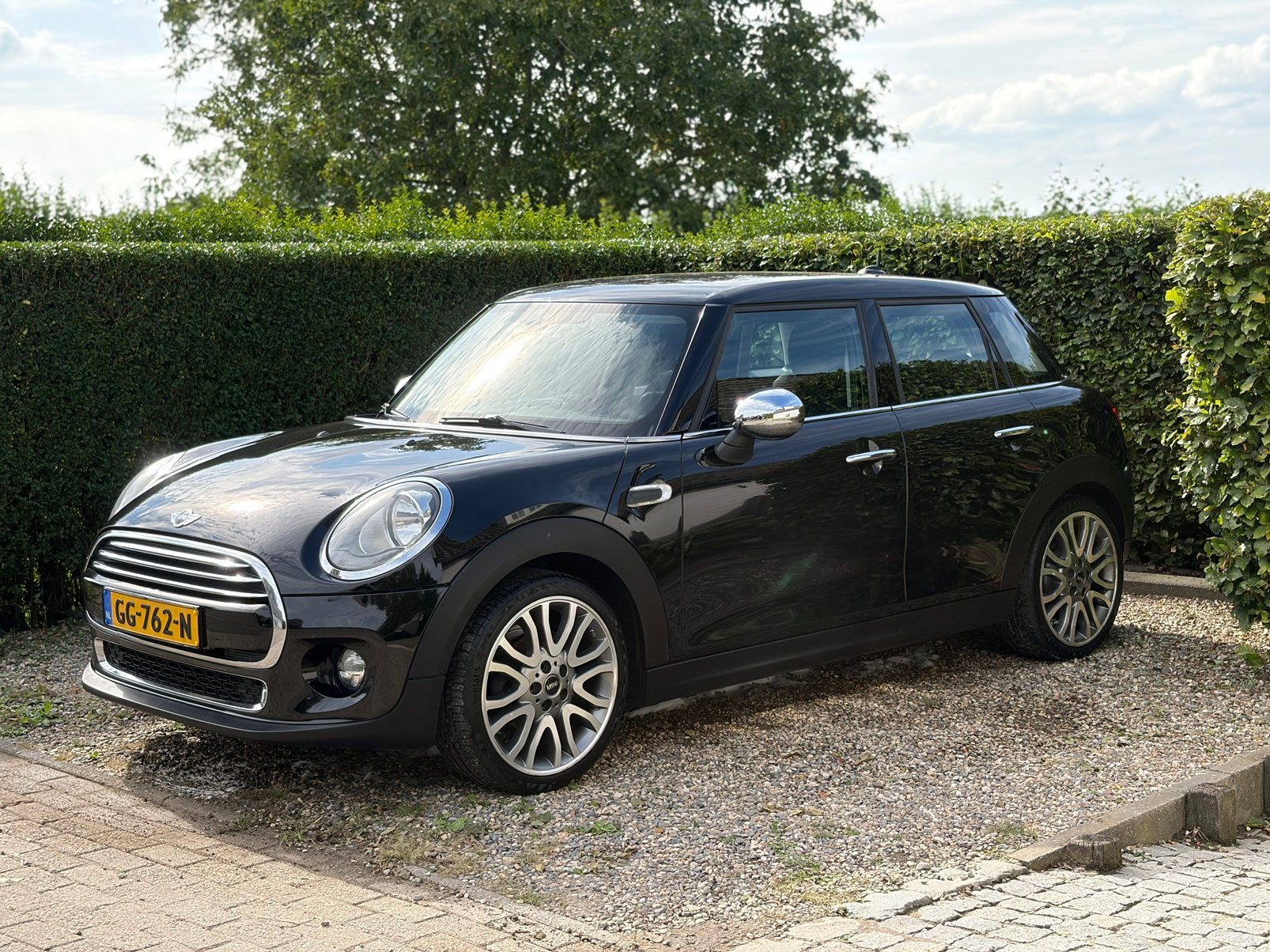 MINI 5-deurs | CarPlay | Recent onderhouden | CruiseControle, Auto's, Stof, Zwart, 1198 cc, Handgeschakeld