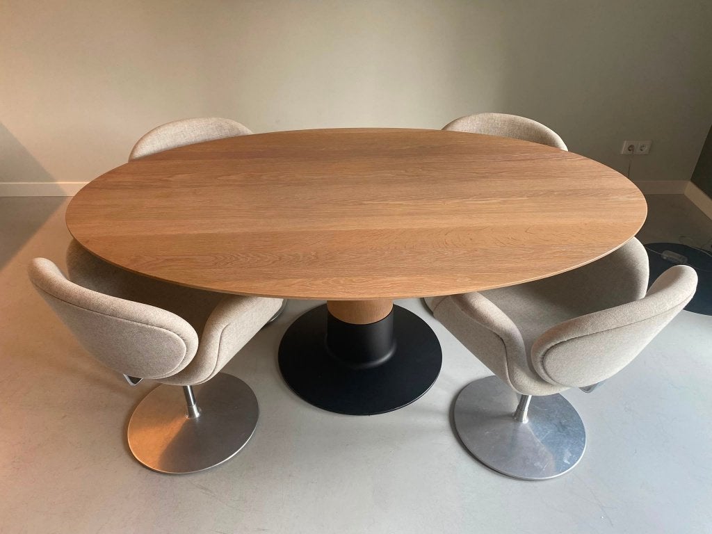 Licht eikenhouten ovale ARCO Balance eettafel, Huis en Inrichting, Nederlands Design, 100 tot 150 cm, Eikenhout, Ophalen of Verzenden