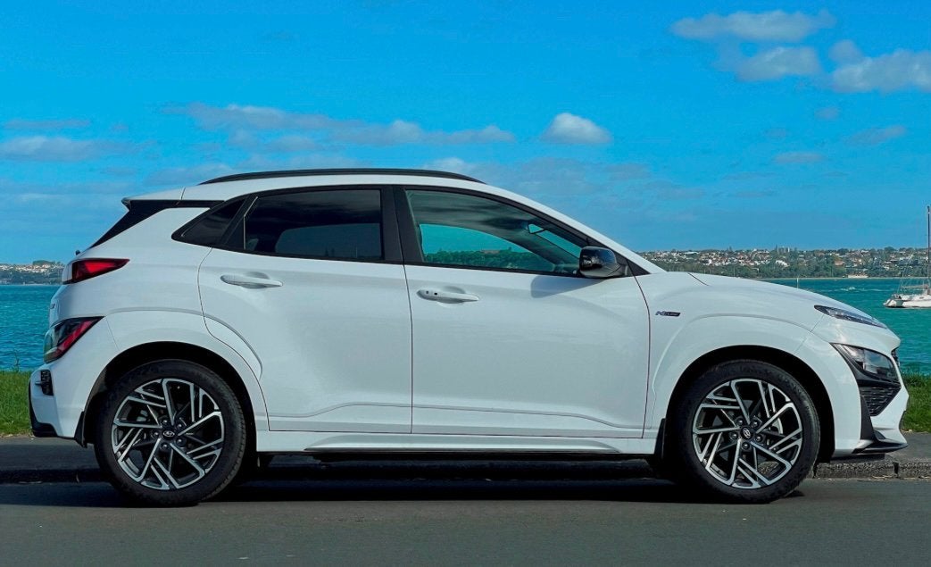 ALS NIEUWE 18” Hyundai Kona Hybrid velgen + 235/45 R18 Conti, 18 inch, Banden en Velgen, Nieuw, Ophalen of Verzenden