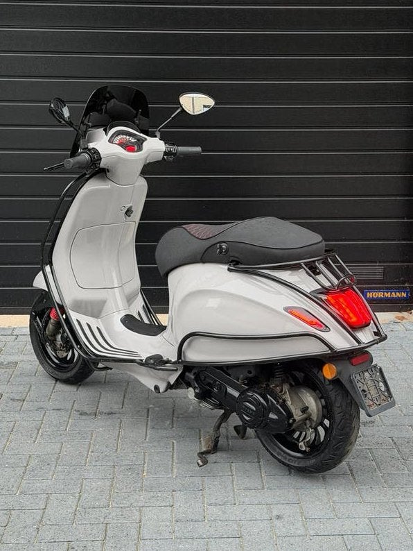 Vespa sprint 2020 Nardo grey brom, Fietsen en Brommers, Ophalen, Vespa, Vespa, Vespa S