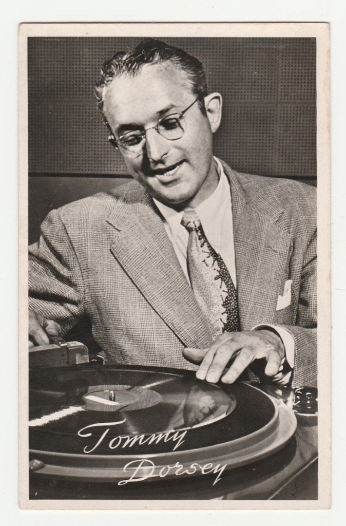 Tommy Dorsey met grammofoon., Verzenden, 1940 tot 1960, Ongelopen, Muziek