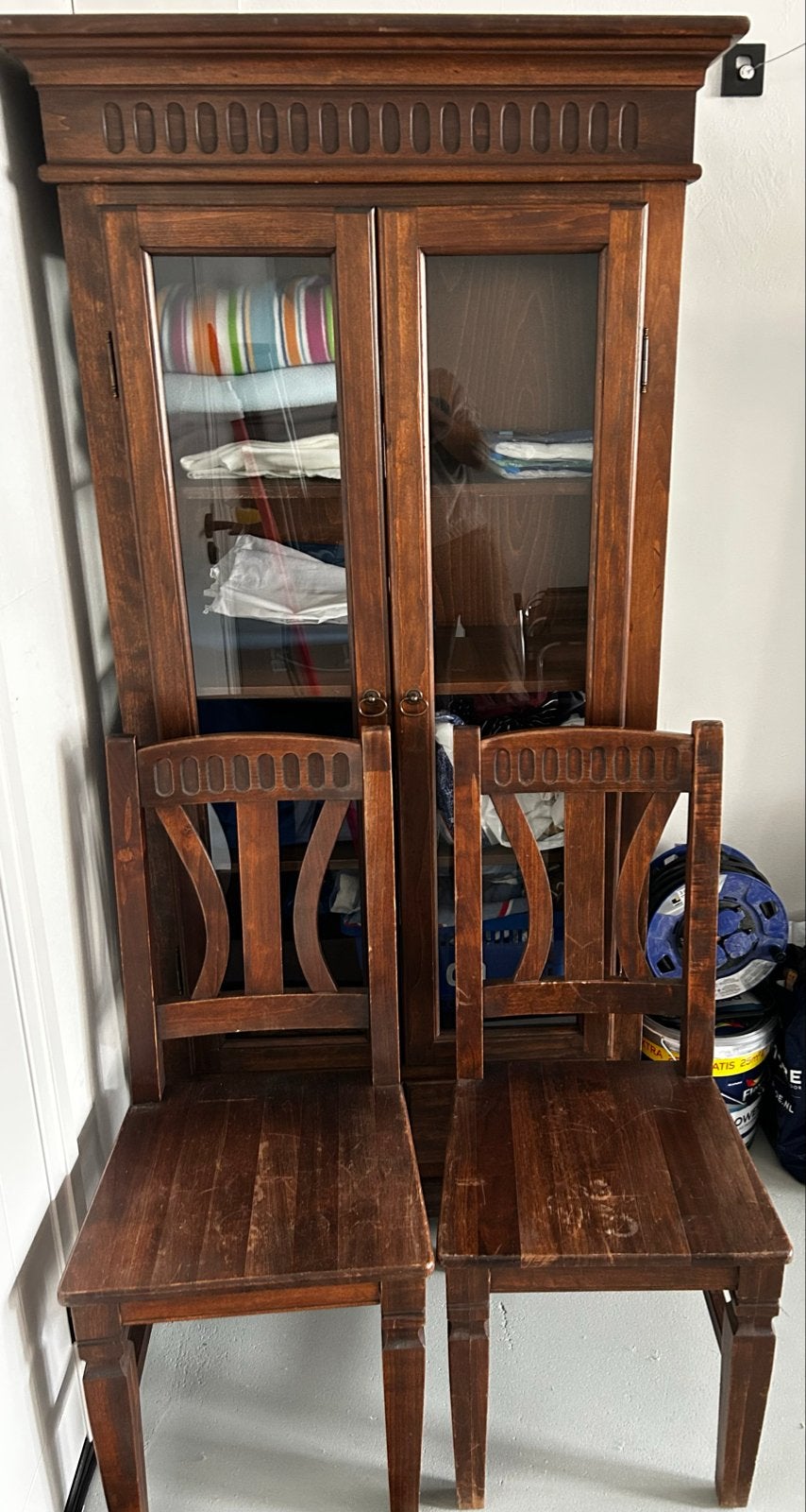 Koloniale mahoniehouten kast met stoelen, Ophalen, Gebruikt, 50 tot 100 cm, 150 tot 200 cm